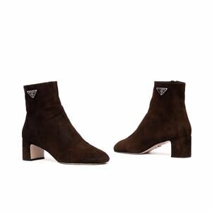 1.6k.$ Prada Brown Suede Block Heel Ankle Side Zip Triangle Logo Boots 35 US:5